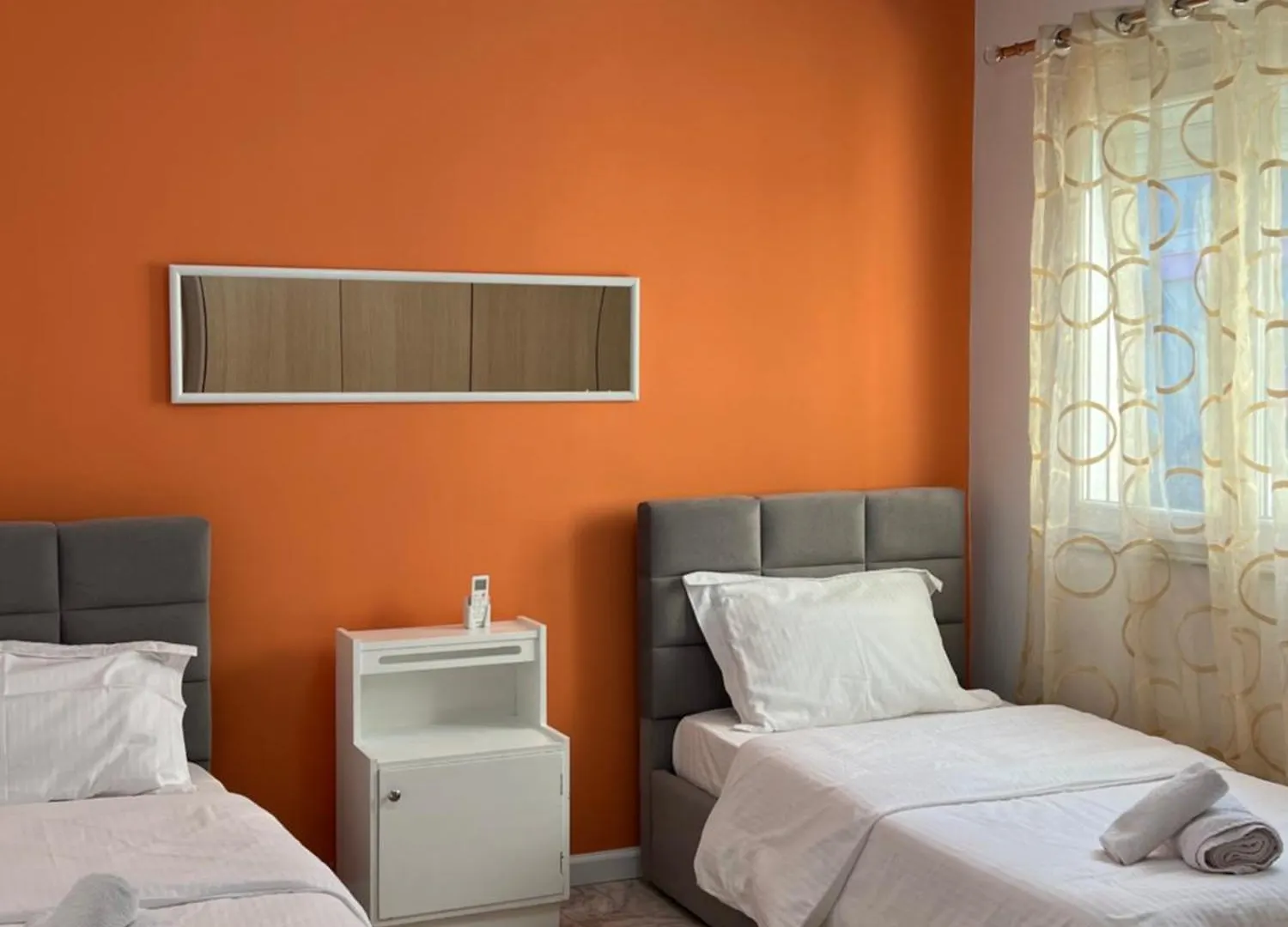 Apartment Vibrant & Central Tirana Oasis